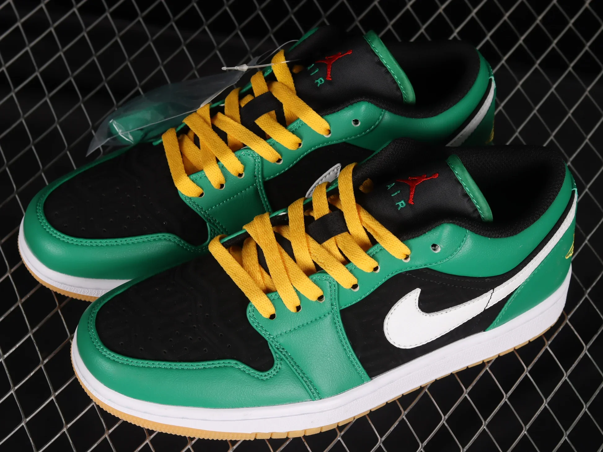 Air Jordan 1 Low SE Holiday Special - Image 3