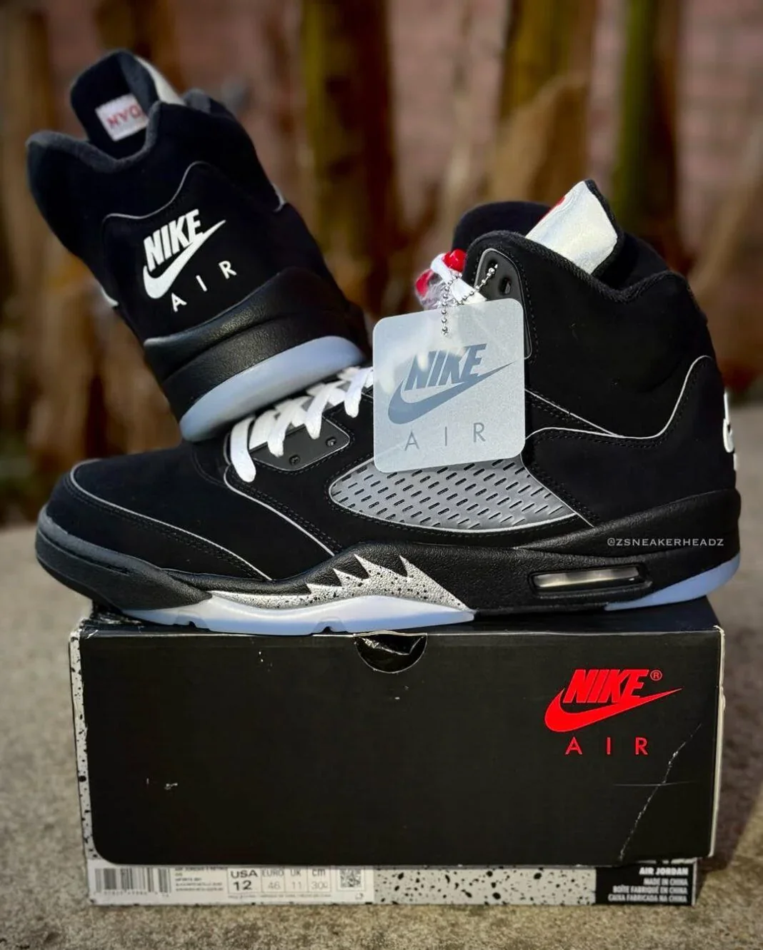 Air Jordan 5 Black Metallic Reimagined - Image 3