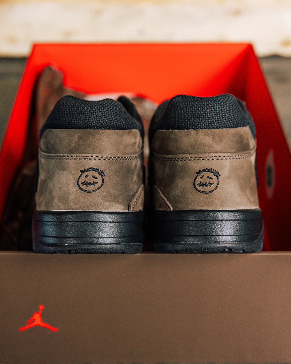Air Jordan Jumpman Jack TR Travis Scott Dark Mocha - Image 4