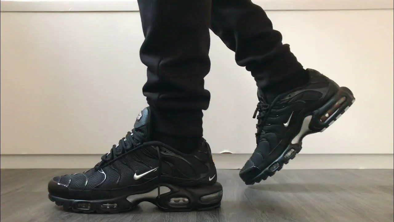 Nike Air Max Plus Black Volt Silver - Image 2