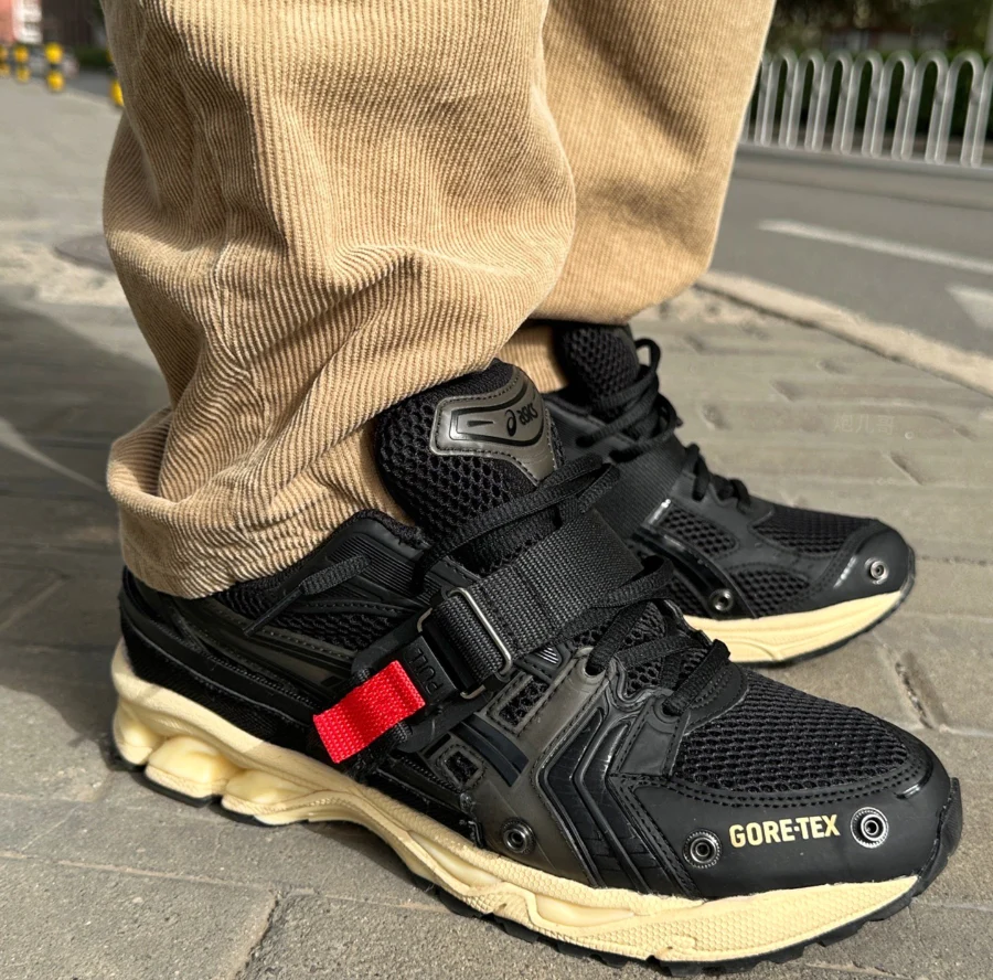 ASICS Bespoke Gel-Keyano 14 Gore-Tex Beams Mosquito Net - Image 3