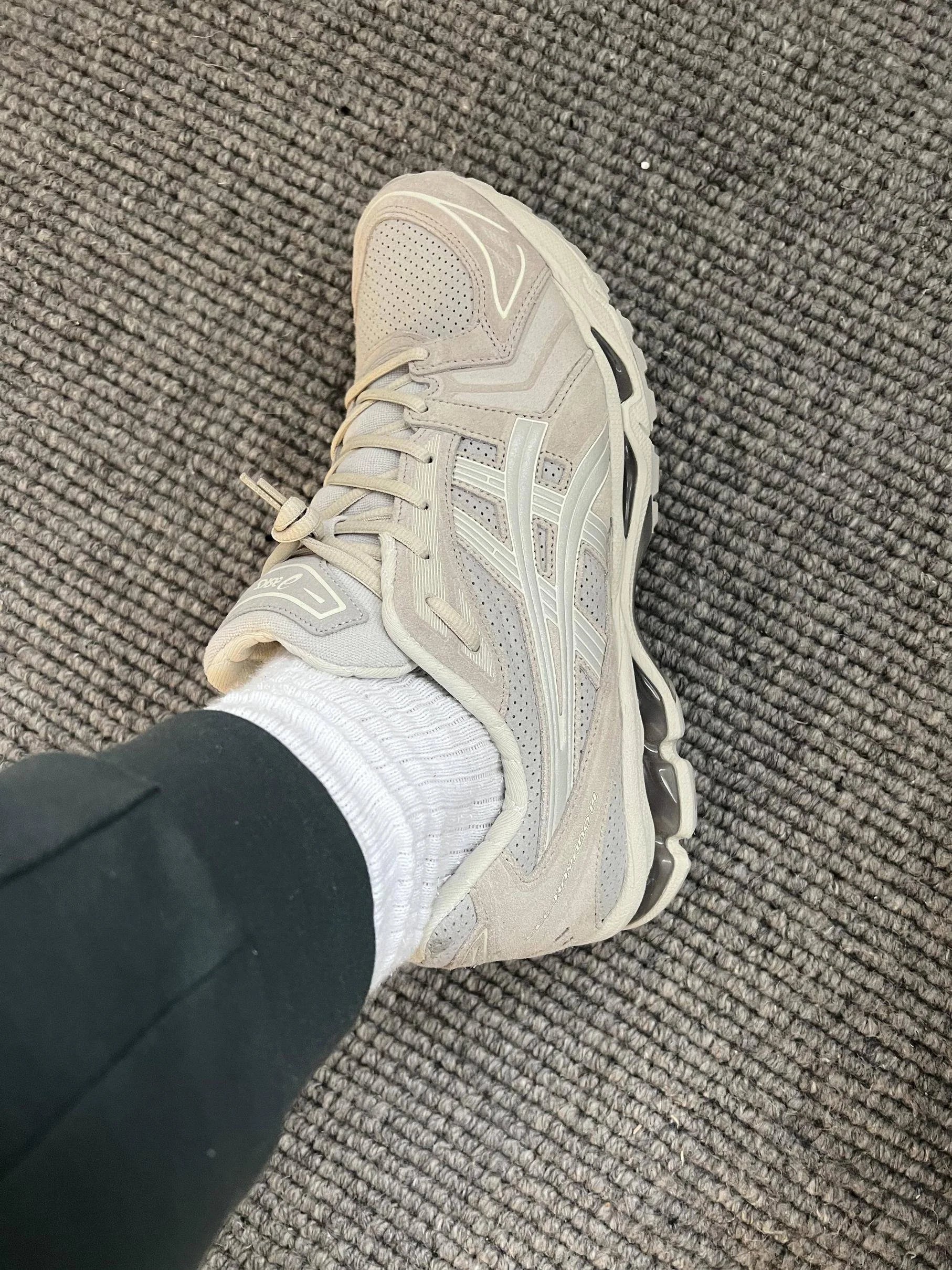 ASICS Gel-Kayano 14 Oyster Grey - Image 2