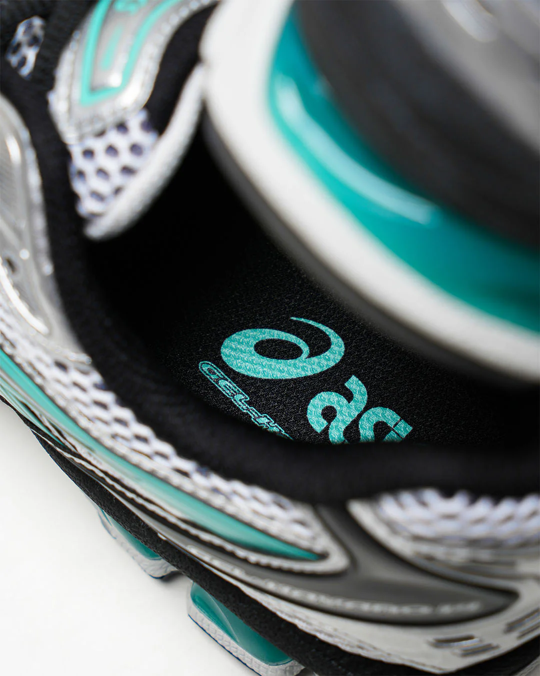 ASICS Gel-Kayano 14 Tiffany - Image 2