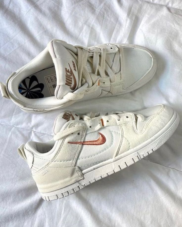 Nike Dunk Low Disrupt 2 Pale Ivory - Image 2