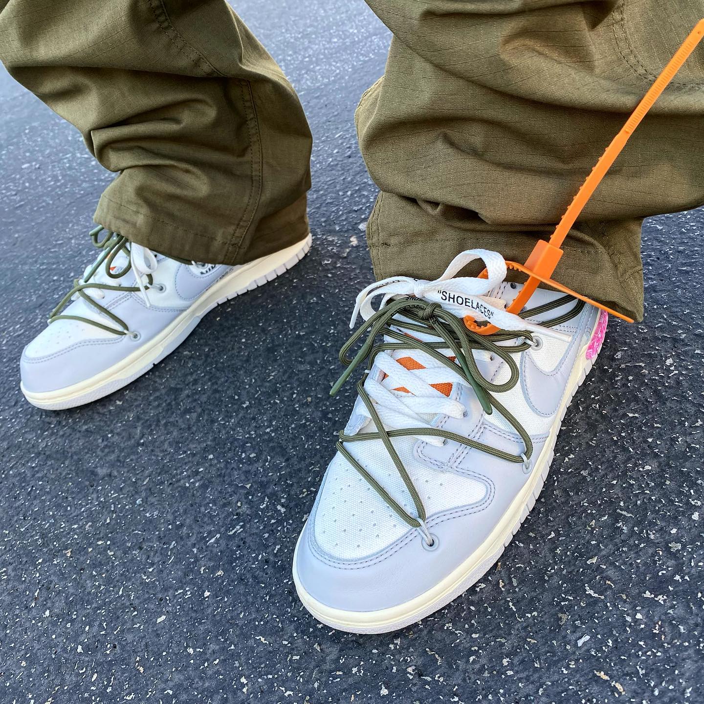 Nike Dunk Low Off-White Lot 22 - Image 2
