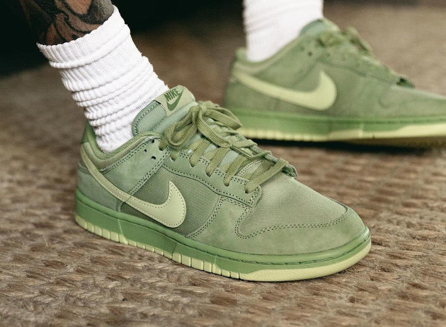 Nike Dunk Low Premium Oil Green - Image 3