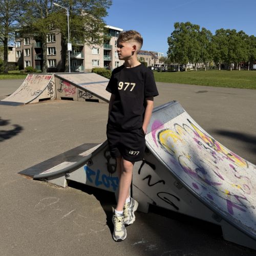 Fear of God Essentials 1977 Iron Summer Set Kids - Image 2