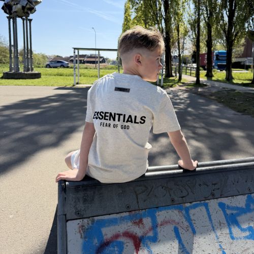 Fear of God Essentials Light Oatmeal Summer Set Kids - Image 2