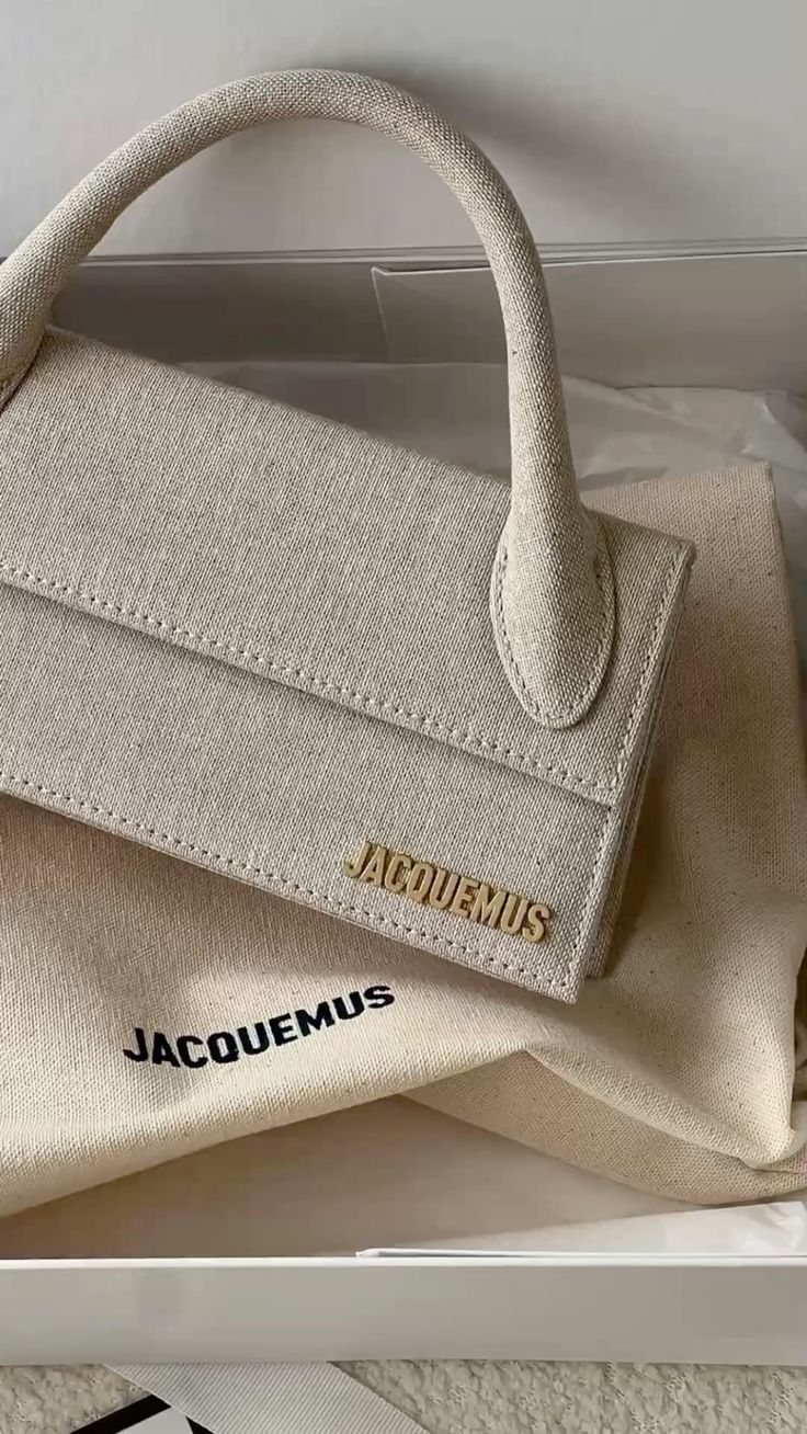 Jacquemus Long Chiquito Light Grey - Image 5