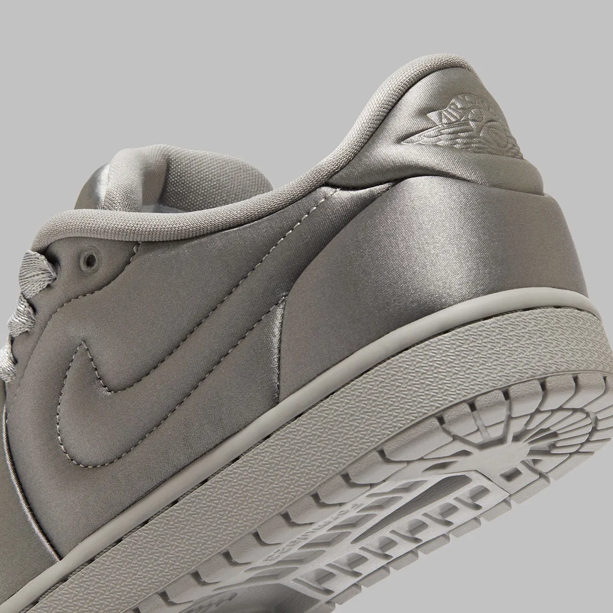 Jordan 1 Low Method of Make Satin Medium Grey - Image 3
