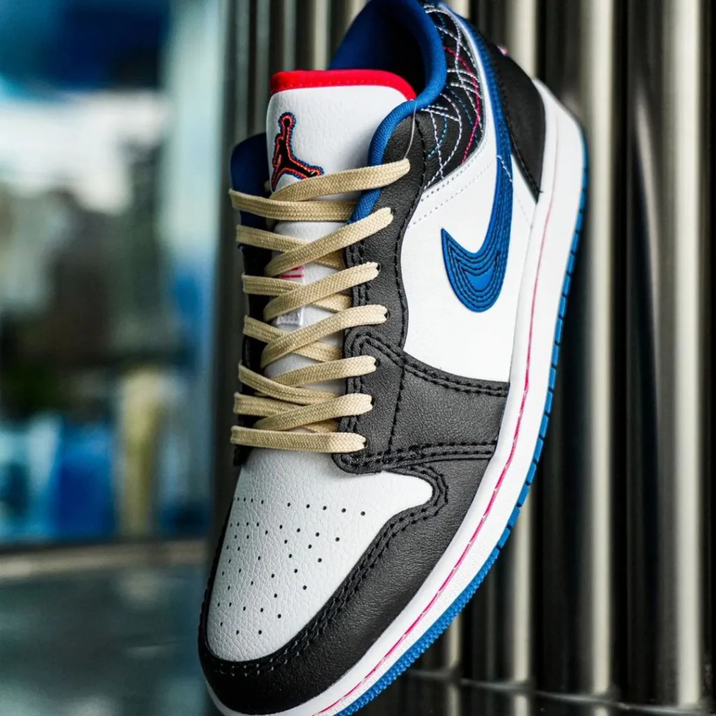Jordan 1 Low SE Industrial Blue Sashiko - Image 3