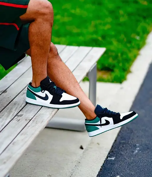 Jordan 1 Low White Black Mystic Green - Image 3