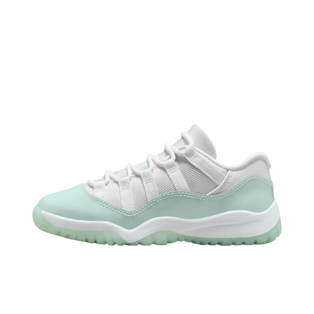 Jordan 11 Retro Low Igloo