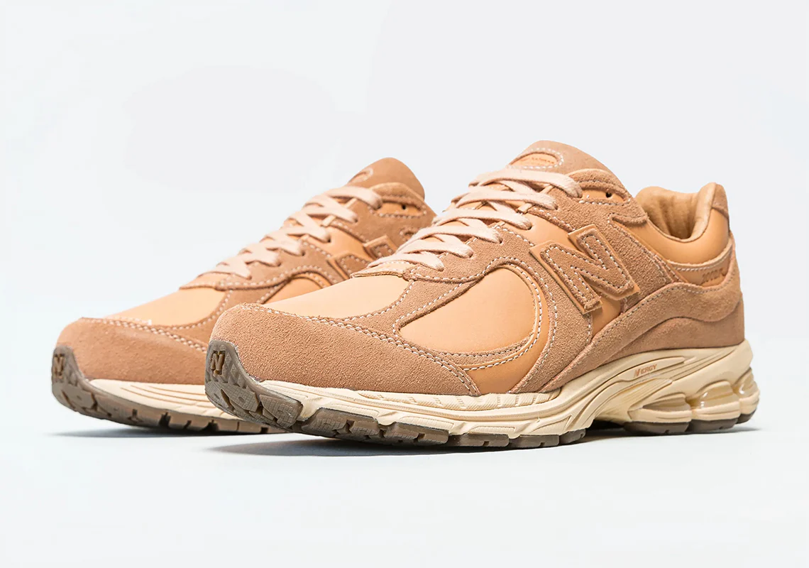 New Balance 2002R Toast Tawny Birch - Image 2