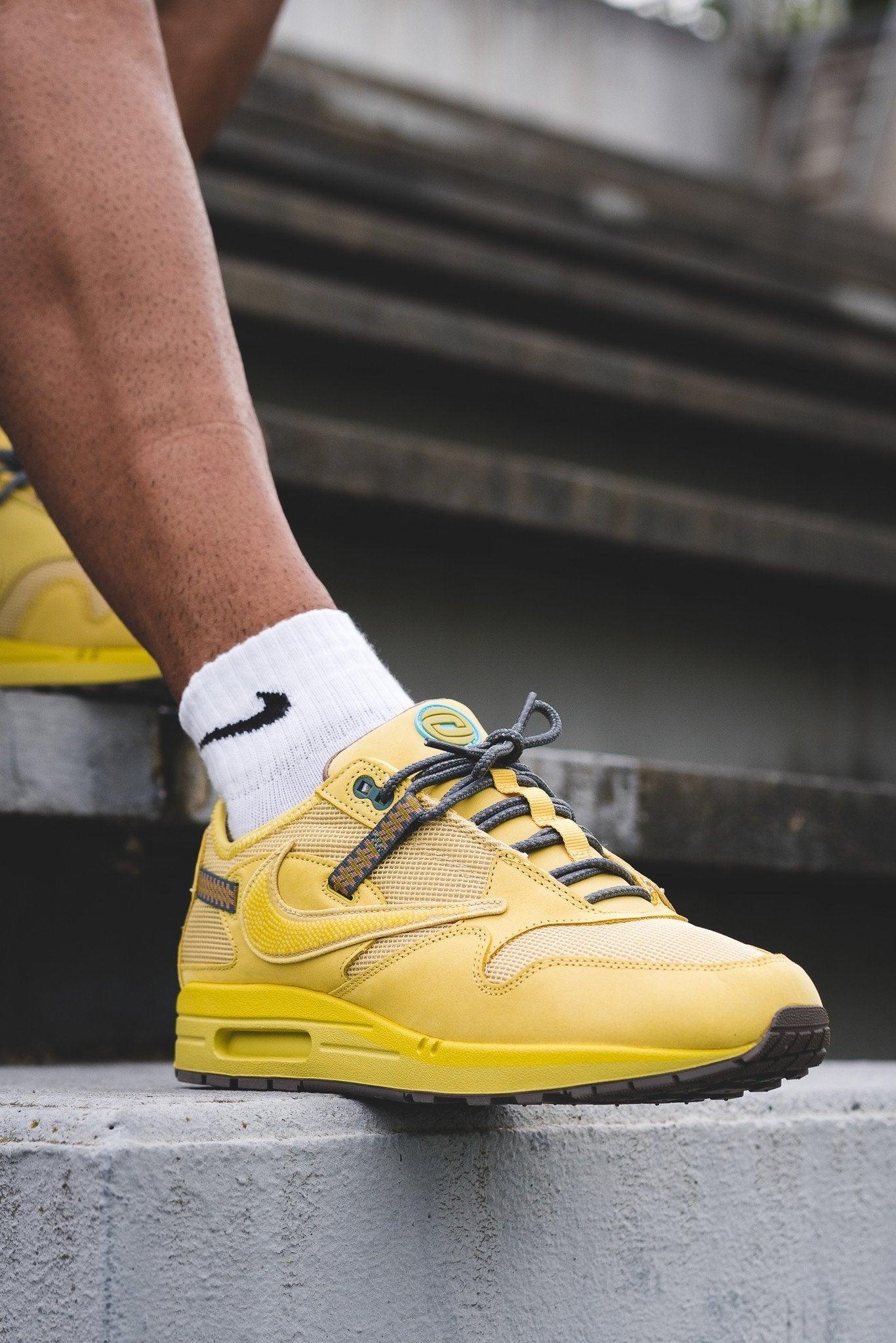 Nike Air Max 1 Travis Scott Cactus Jack Saturn Gold - Image 2