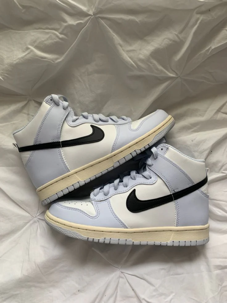 Nike Dunk High Aluminum (GS) - Image 2