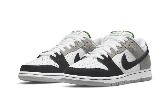 Nike SB Dunk Low Chlorophyll - Image 2