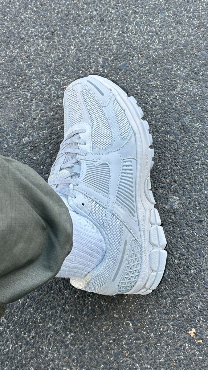 Nike Zoom Vomero 5 SP Vast Grey - Image 2